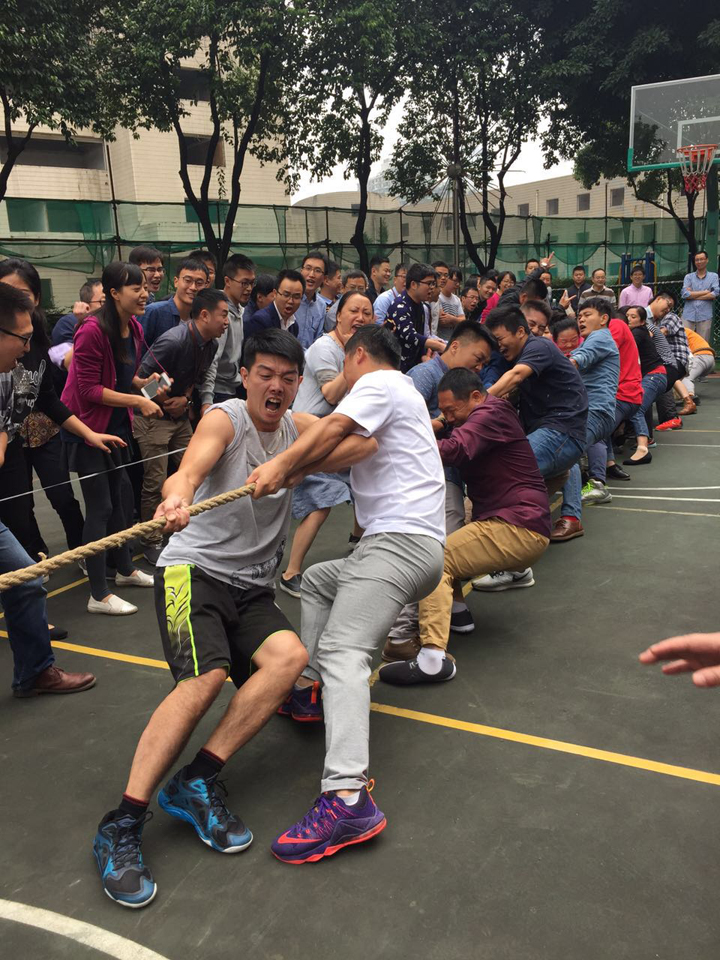 1492410855157451.jpg 2-2激烈的比賽現(xiàn)場(chǎng).jpg