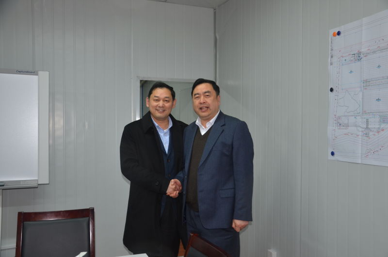 1496476433252491.jpg 2-趙振元同志與項目指揮長孫學軍同志親切合影.jpg